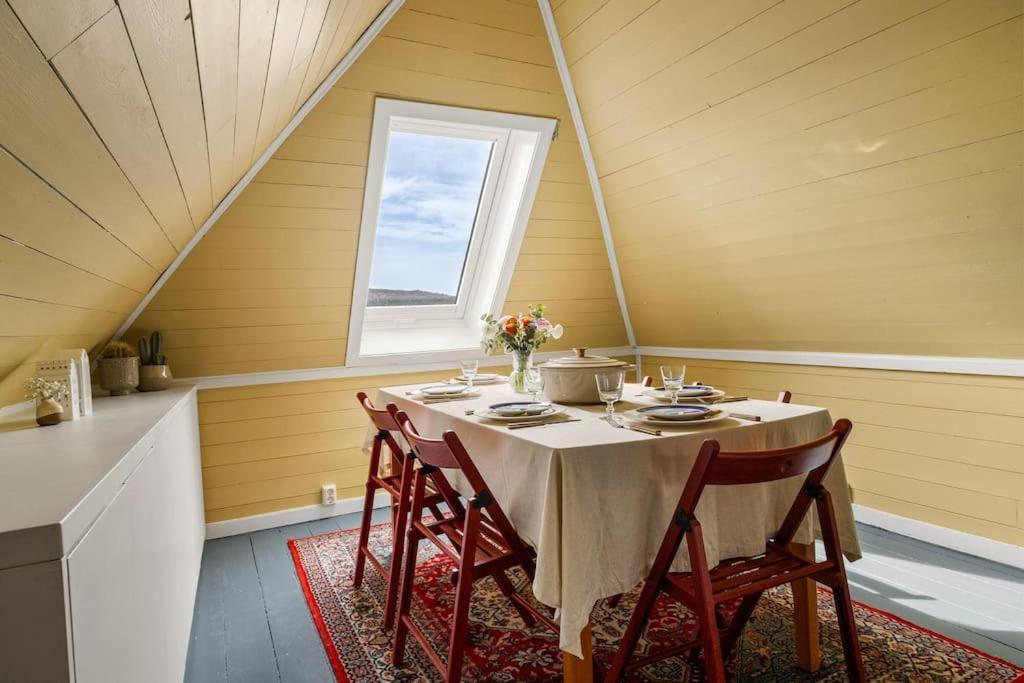 Det Lille Rode Huset Ved Floibanen Villa Берген Екстериор снимка